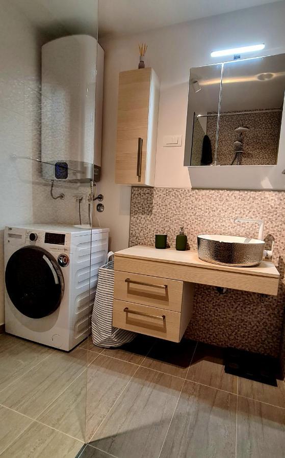 Apartman Kokola Малий Лошинь Екстер'єр фото